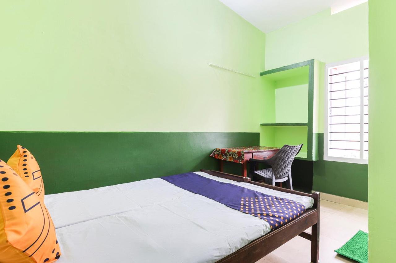 Spot On 68111 Jeena Motels Kollam Zewnętrze zdjęcie