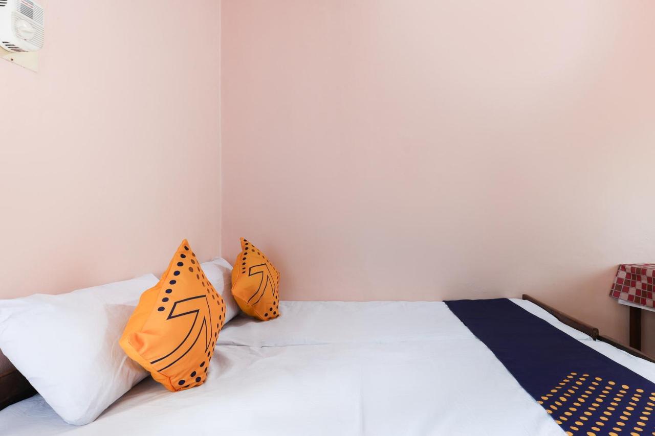 Spot On 68111 Jeena Motels Kollam Zewnętrze zdjęcie